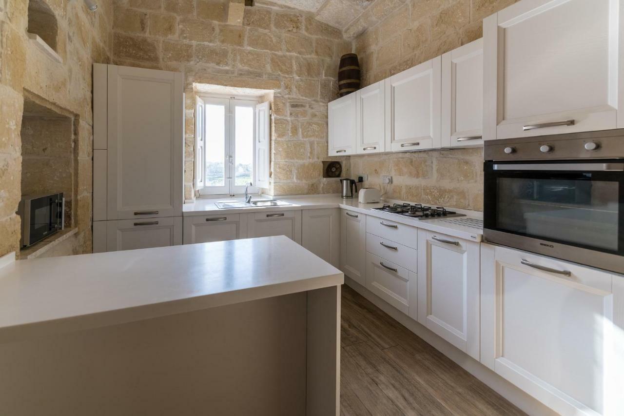 Zeppi'S Luxury Holiday Farmhouse With Private Pool Għarb Esterno foto