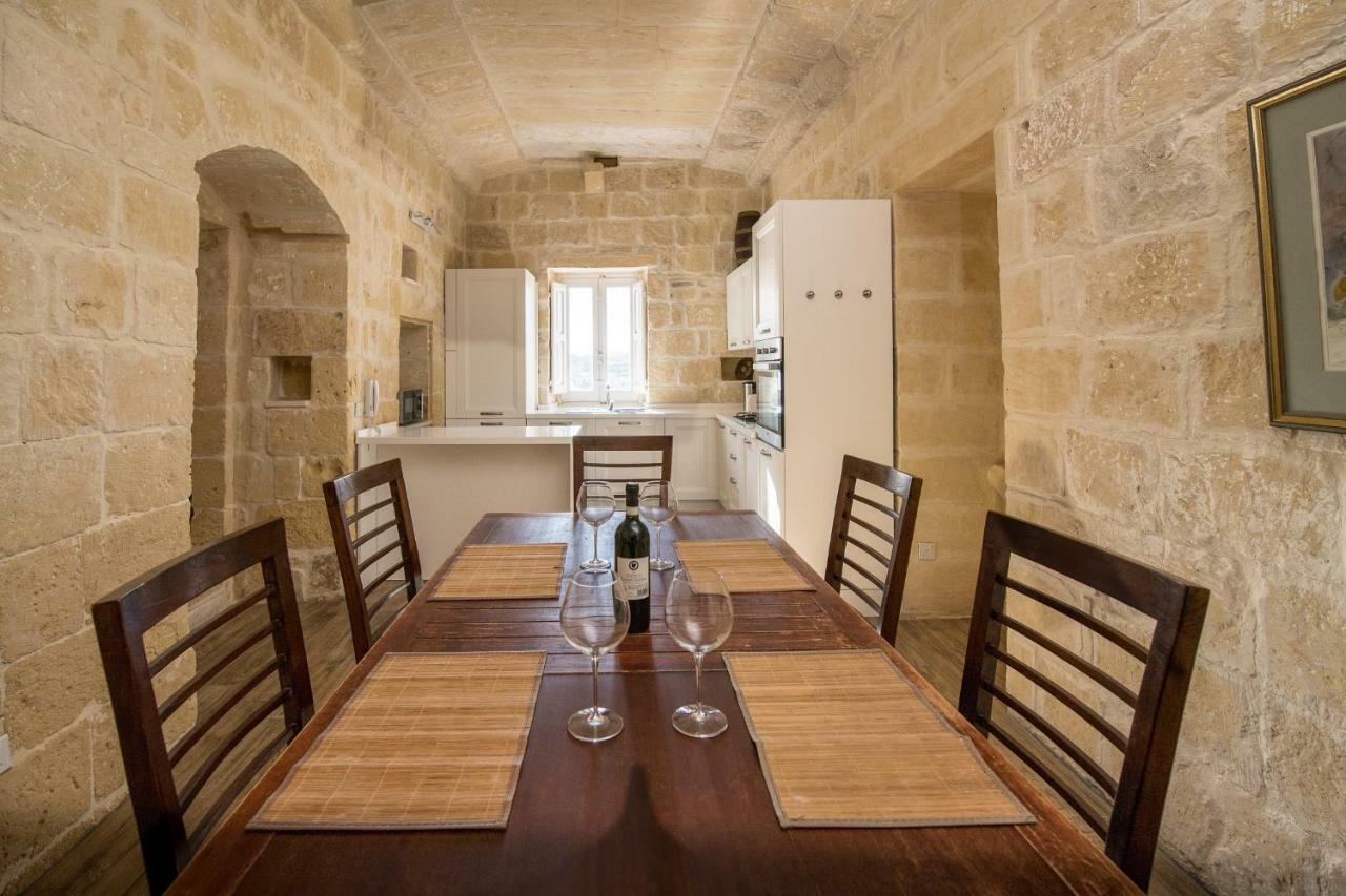 Zeppi'S Luxury Holiday Farmhouse With Private Pool Għarb Esterno foto