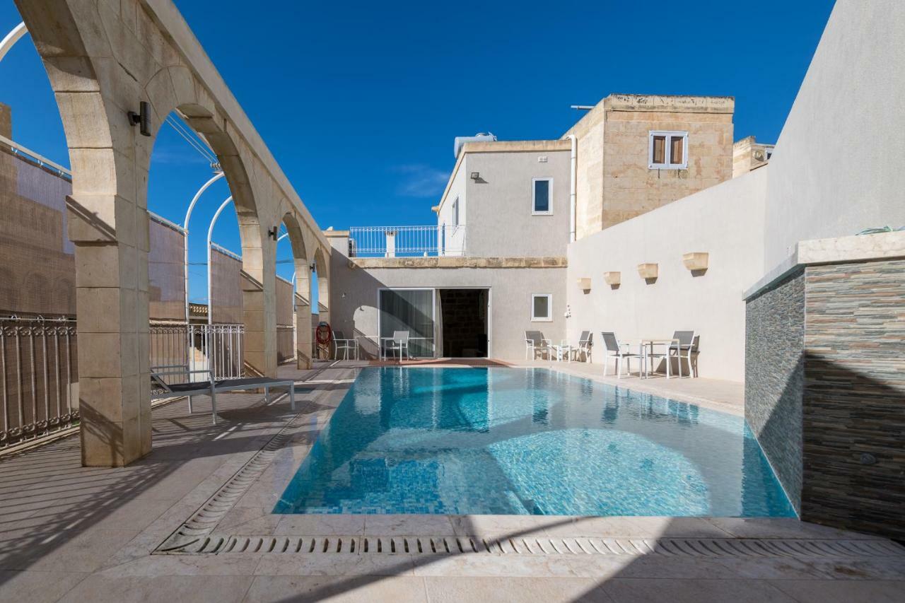 Zeppi'S Luxury Holiday Farmhouse With Private Pool Għarb Esterno foto